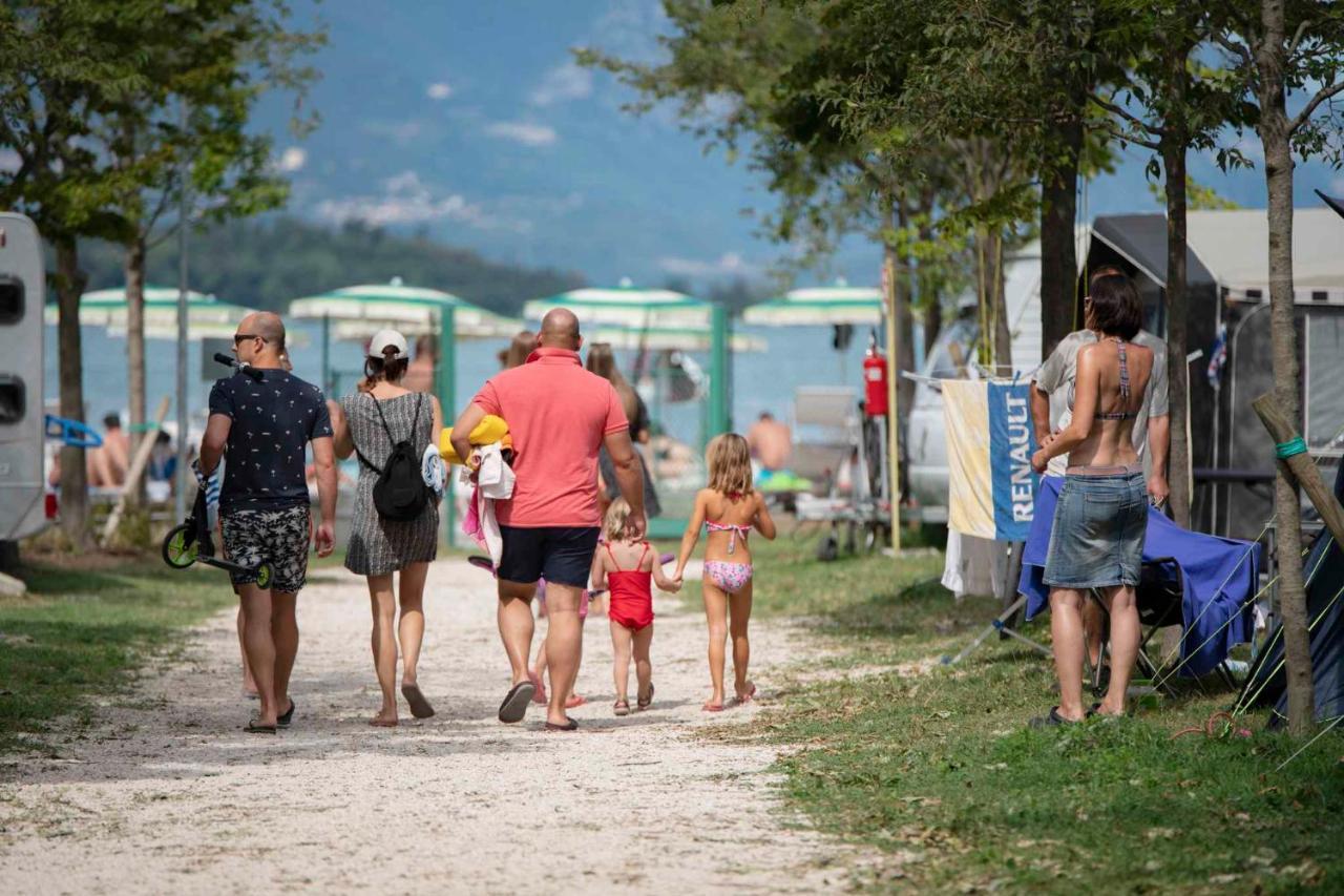 Mobilehomes In Pieve Vecchia - Norditalienische Seen 22044 Manerba del Garda Exteriér fotografie